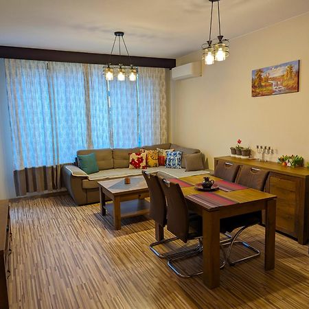 Business&Leisure apartment in Mladost 2 Sofia Exterior foto